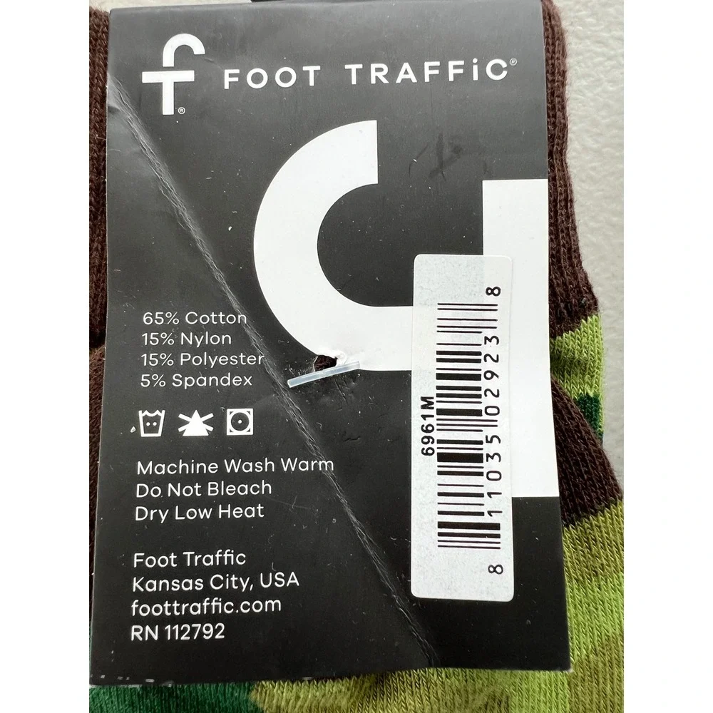 NEW Foot Traffic Hunting Fishing Men's Novelty Socks 2 Pair Fits Shoe‎ Size 7-12